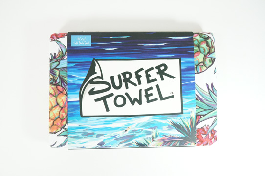 SURFER TOWEL    CHRISTIE SHINN　’ALOHA PINEAPPLE'   ビーチタオル